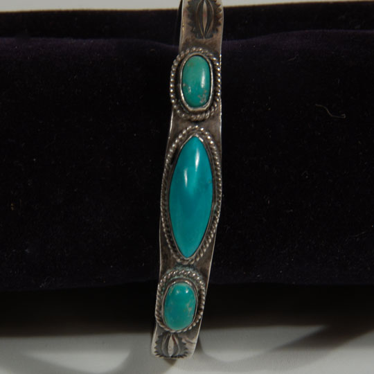 Southwest Navajo Indian Jewelry - C3750J